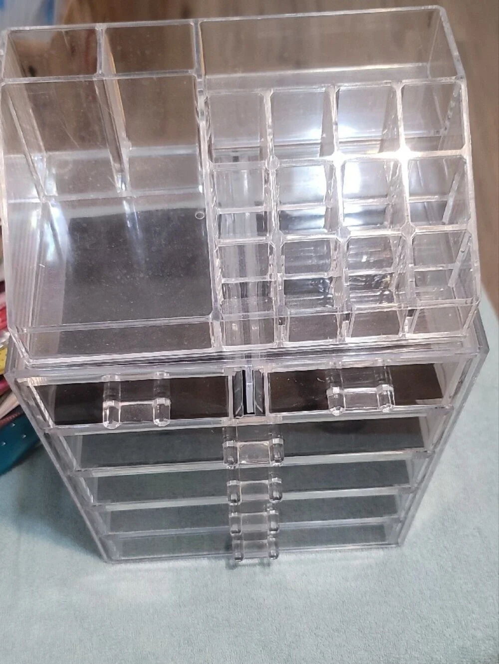 Clear Acrylic Cosmetic and Jewelry Organizer with Black Liners